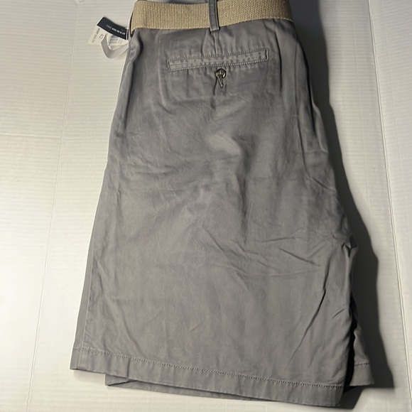 New! Nautica Gray Shorts Men Sz 42 - Picture 3 of 3